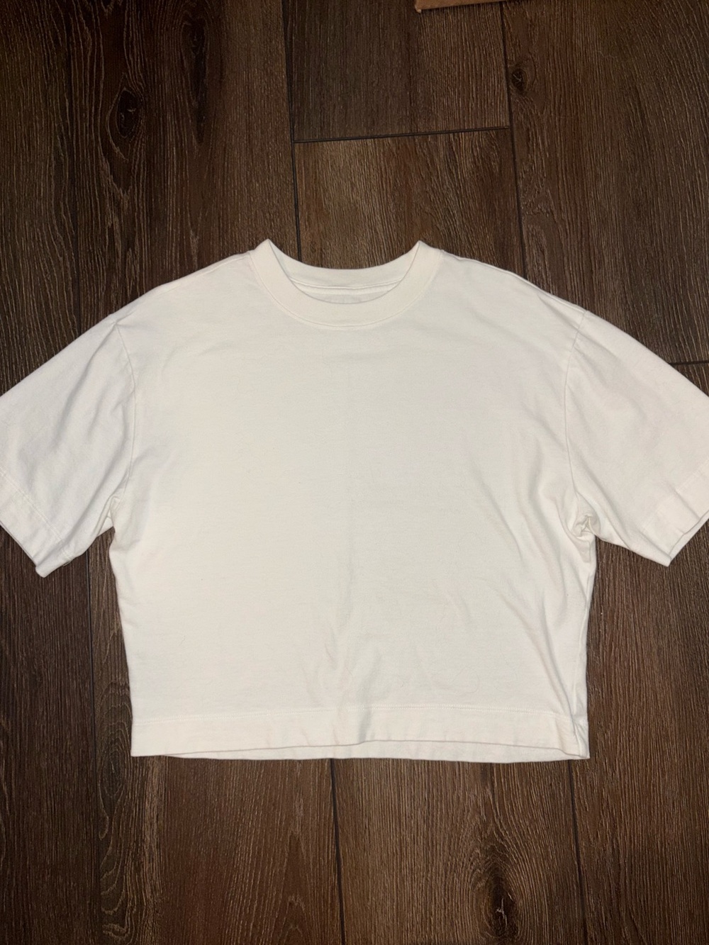 abercrombie cropped boxy tee!